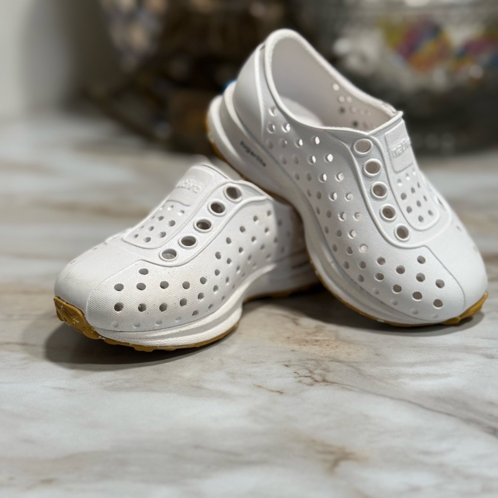 Native White and tan “Jefferson” Sneakers